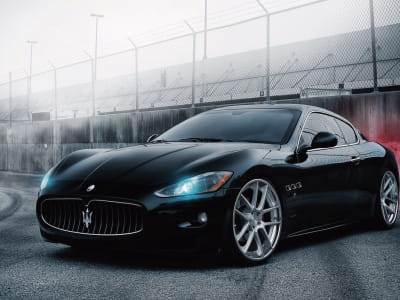 Fototapete Schwarzer Maserati