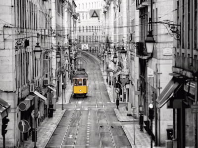 Fototapete Straßenbahn in der Stadt