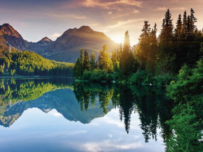 Fototapete See im Tal