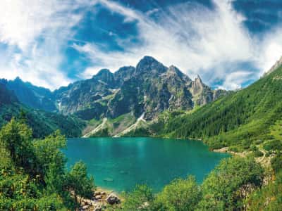 Fototapete Azurblauer See in den Bergen