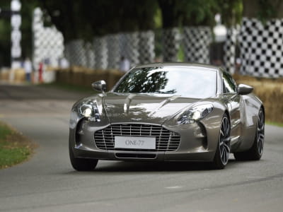 Fototapete Aston Martin Van-77