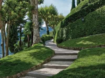 Fototapete Gasse im italienischen Garten