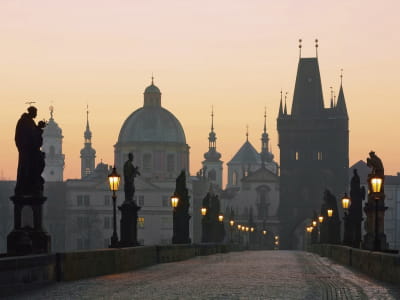 Fototapete Karlsbrücke im Morgengrauen