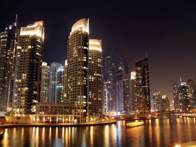 Fototapete Helle Lichter von Dubai bei Nacht