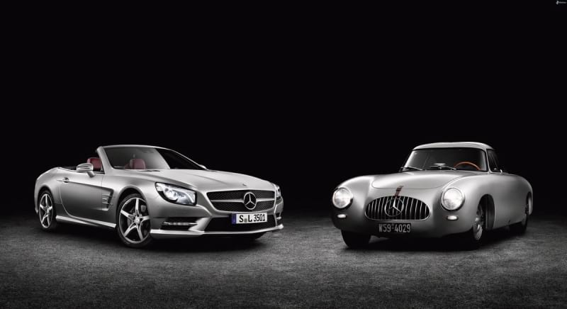 Fototapeta Zwei silberne Mercedes