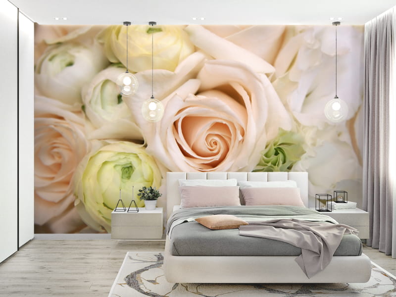 Fototapeta Cremefarbene Rosen we wnętrzu sypialni