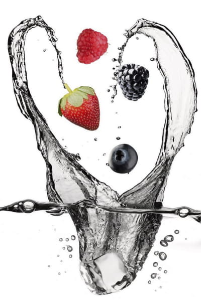 Fototapeta Beeren und Wasser