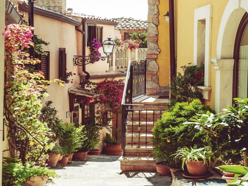 Fototapeta Kleine Straße in Italien