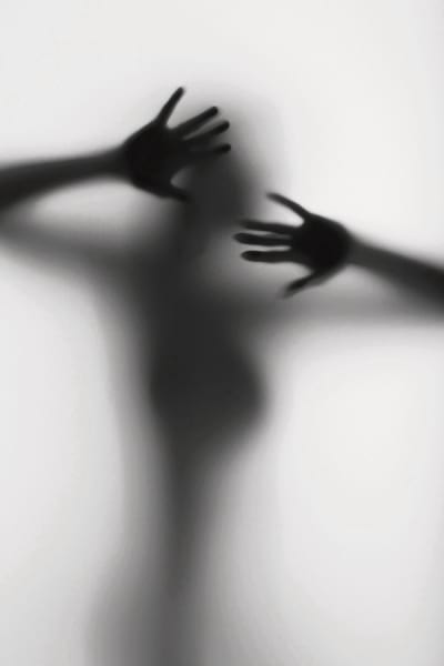 Fototapeta Silhouette eines nackten Mädchens