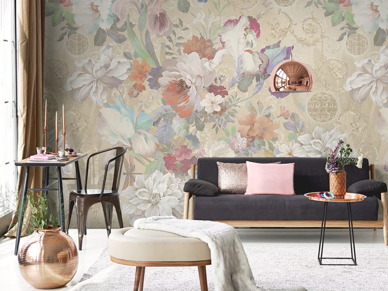 Fototapeta Malerische Gartenblumen we wnętrzu salonu