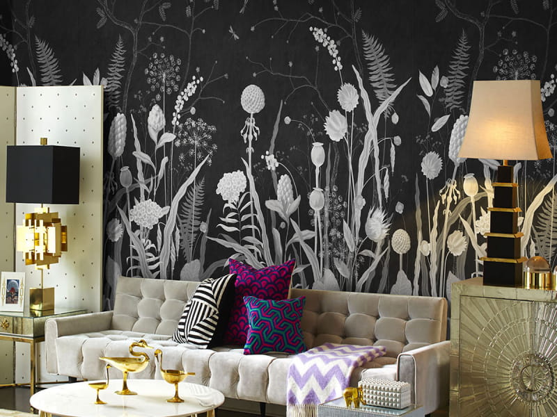 Fototapeta Schwarze und weiße Wildblumen we wnętrzu salonu