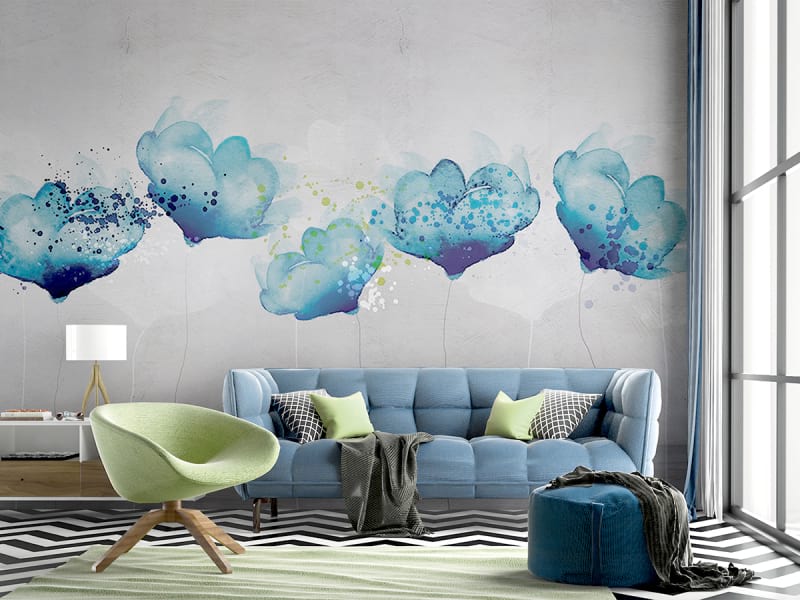 Fototapeta Leuchtend blaue Blüten we wnętrzu salonu