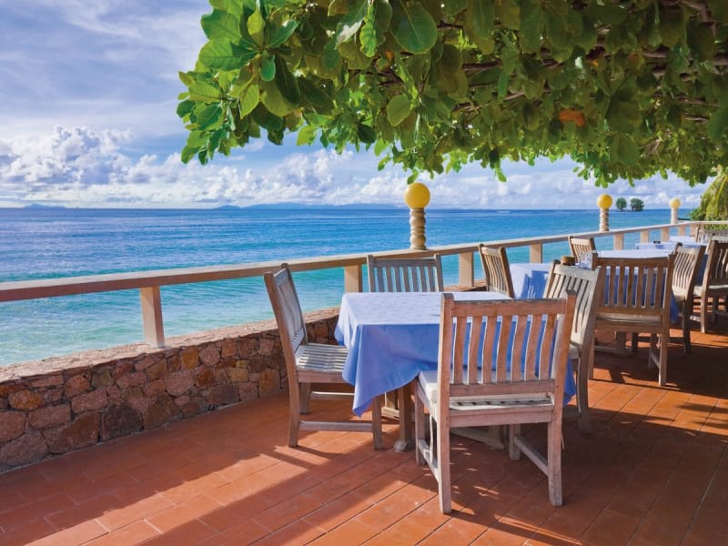 Fototapeta Straßencafé am Meer