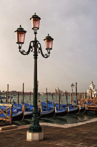 Fototapeta Straßenlaterne in Venedig