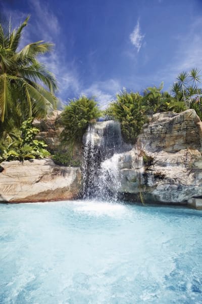 Fototapeta Glitzernder Wasserfall