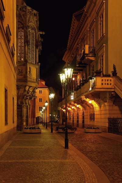 Fototapeta Nachtstraße in Prag