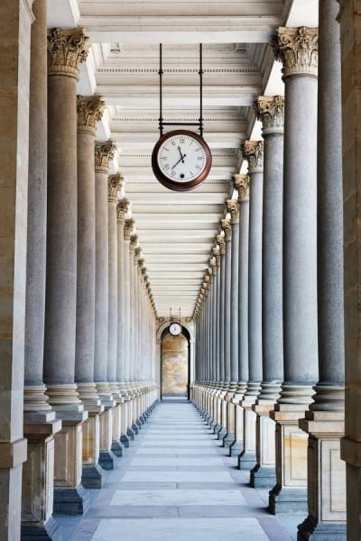 Fototapeta Spalten in der Perspektive
