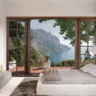 Miniatura fototapety Fenster mit Blick auf die Natur we wnętrzu sypialni
