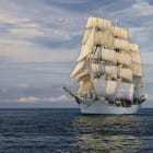Miniatura fototapety Dreimastiges weißes Segelboot