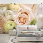 Miniatura fototapety Cremefarbene Rosen we wnętrzu sypialni