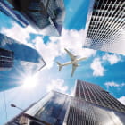 Miniatura fototapety Flugzeug über der Stadt