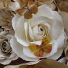 Miniatura fototapety Große Rosen und Schmetterlinge