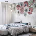Miniatura fototapety Leuchtende Blumen an der Wand we wnętrzu sypialni