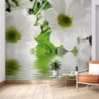 Miniatura fototapety Schneeweiße Blumen im Wasser we wnętrzu salonu
