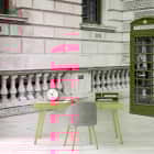 Miniatura fototapety Rote Kabine we wnętrzu biura